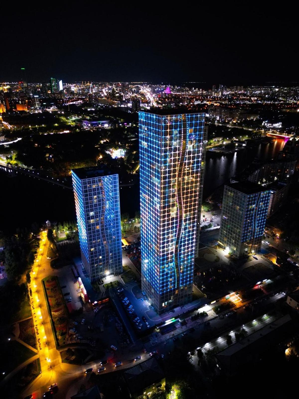 Апартаменты На Набережной С Панорамным Видом На 39 Этаже Nur-Sultan  Exterior photo